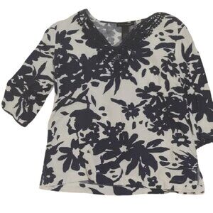 Grace Elements Navy and White Knit Top